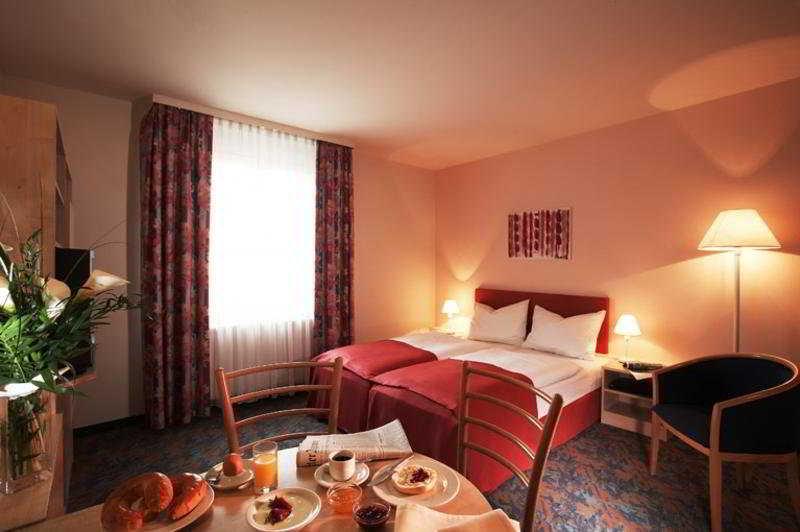 Arion Cityhotel Und Hotel 4*