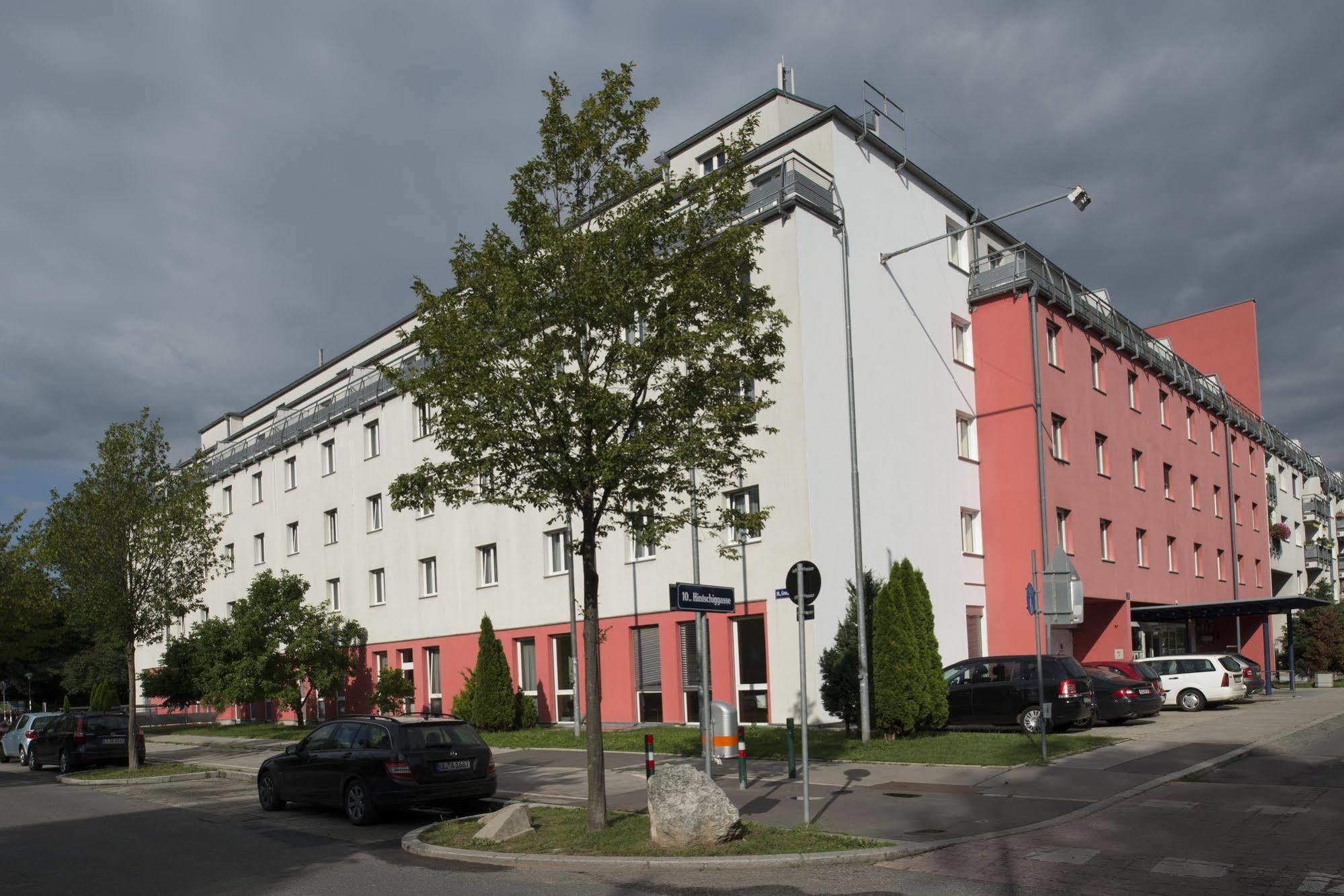Hotel Arion Cityhotel Und 4*
